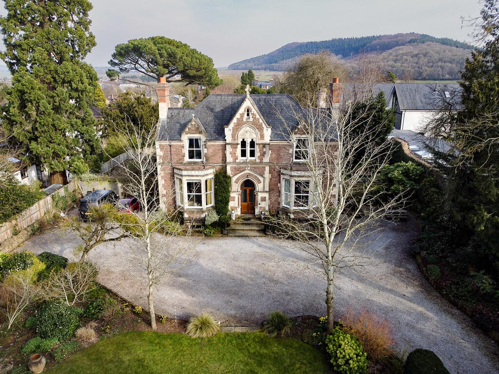 Chasewood Lodge f...