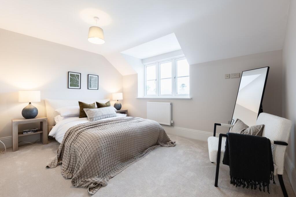 Picture Shows Plot 5