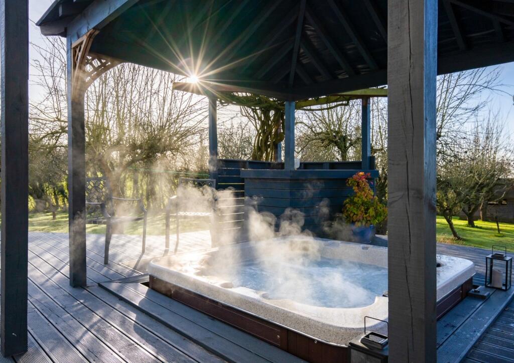 Jacuzzi