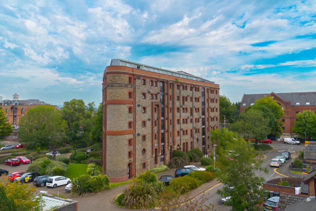 Call 02920 454555 to secure your viewing_19