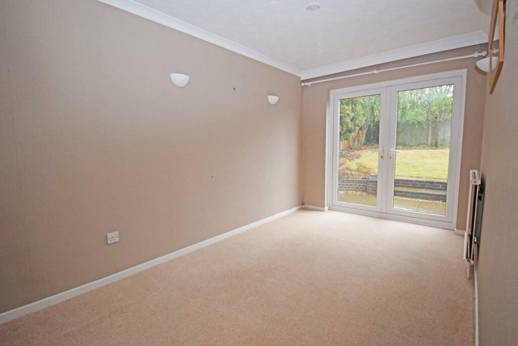 36 Leadbetter Drive, dining.jpg