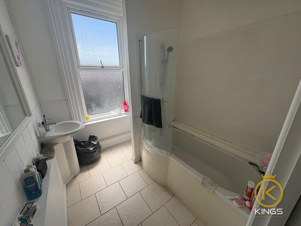 43 EDMUND ROAD (3...