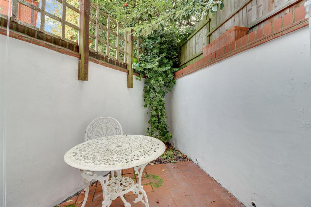 COURTYARD.jpg