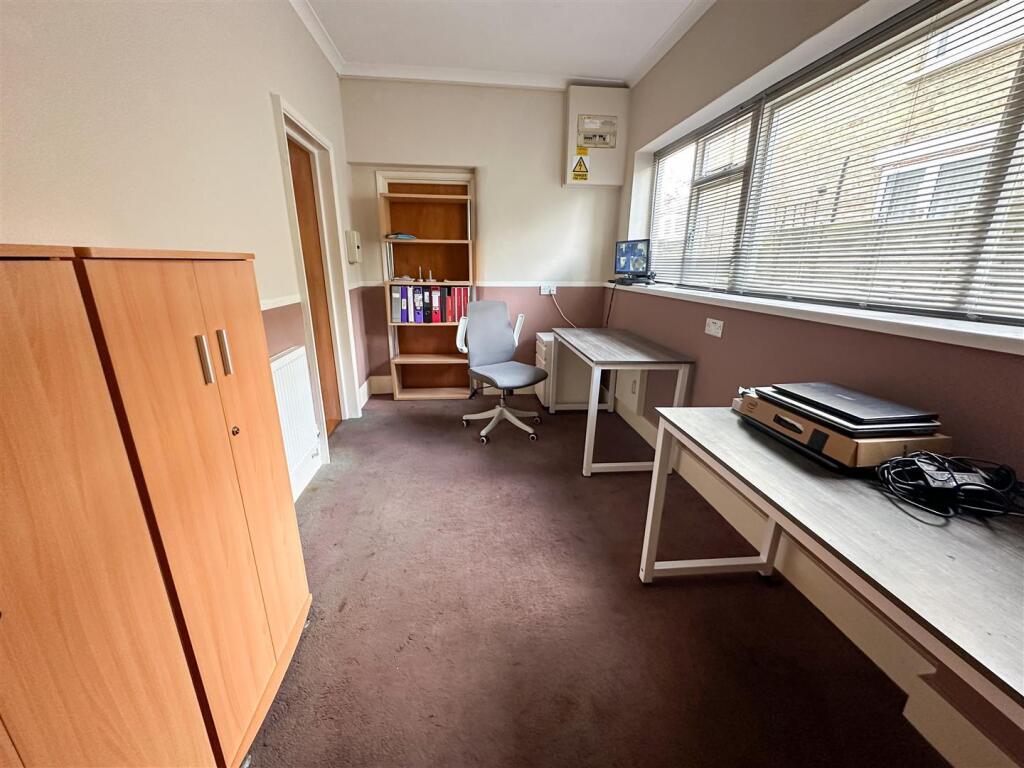 OFFICE