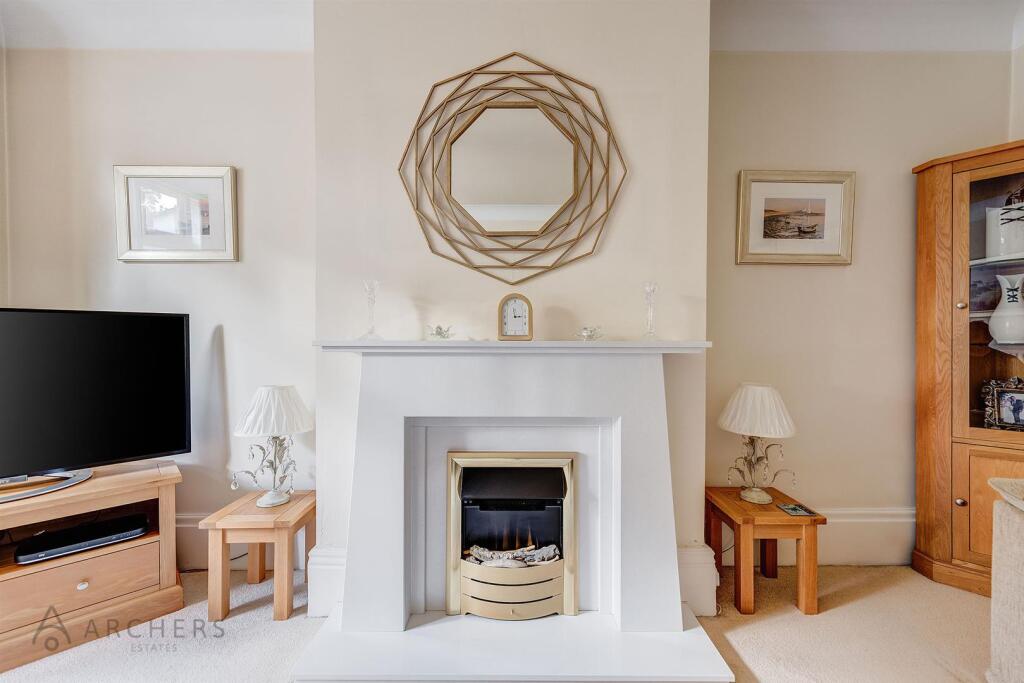 92WestbourneRoad(Interior)-5.jpg