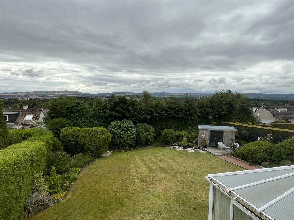 GARDEN &amp; VIEW