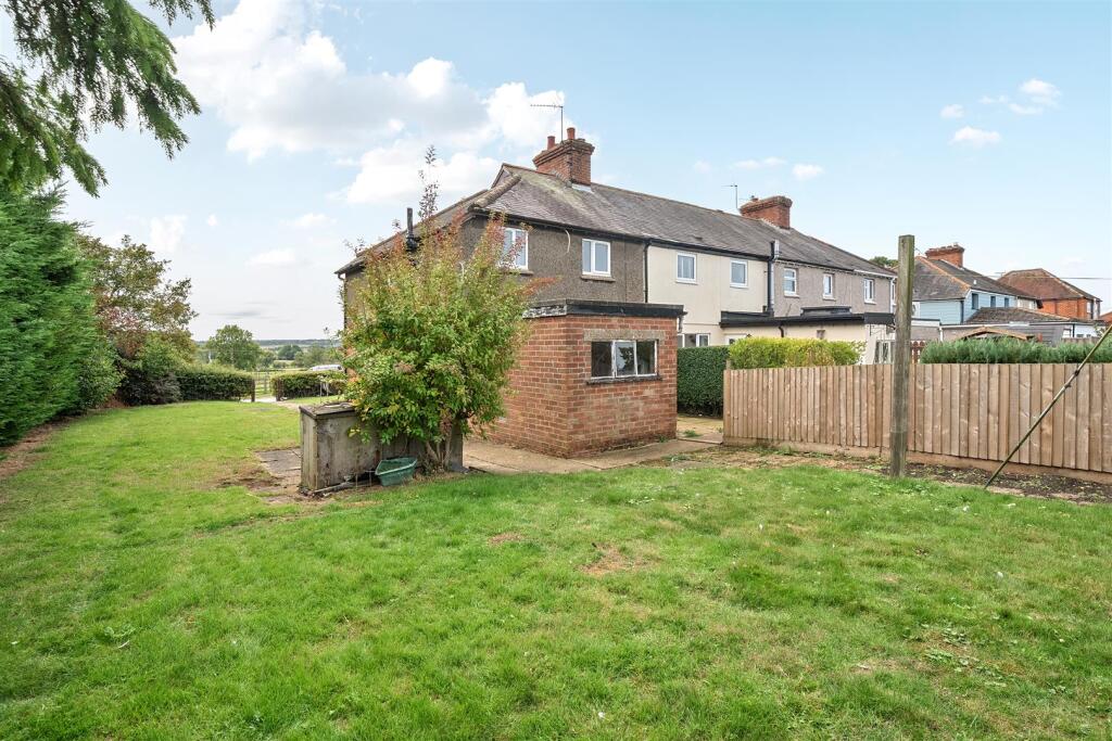 67 Main Road, Shutlanger (16).jpg