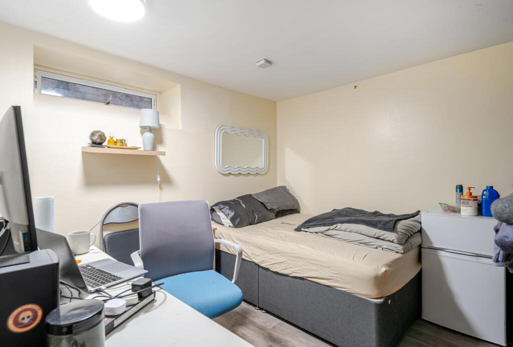 1358720-21-68e510...