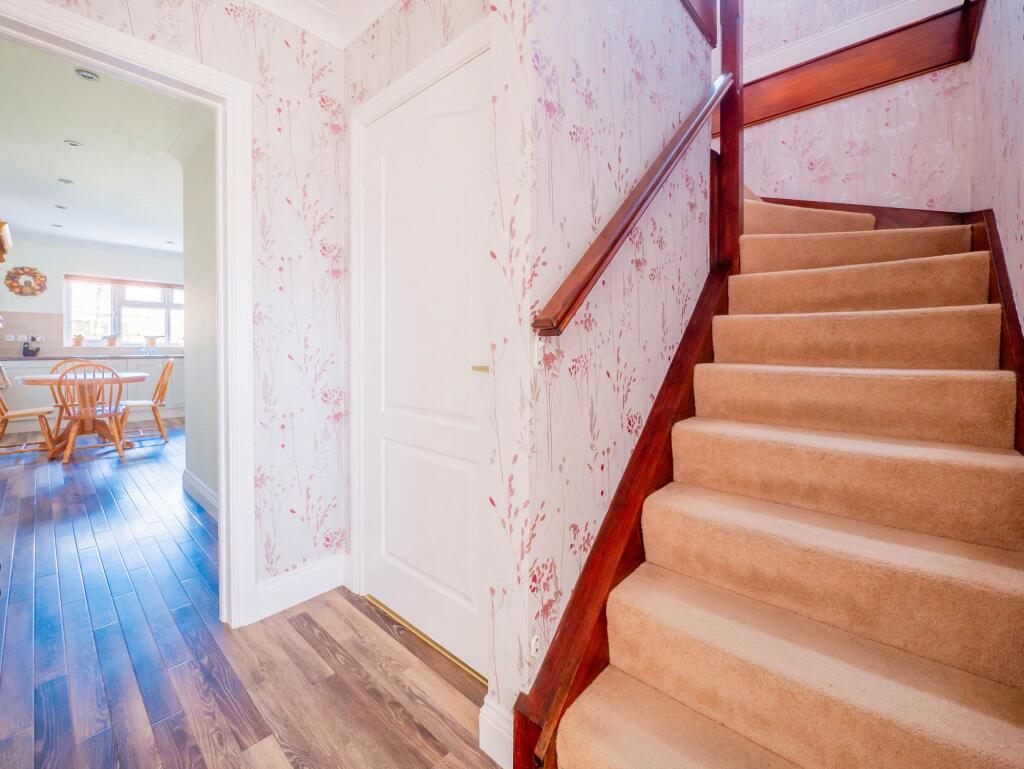Hall/Stairs
