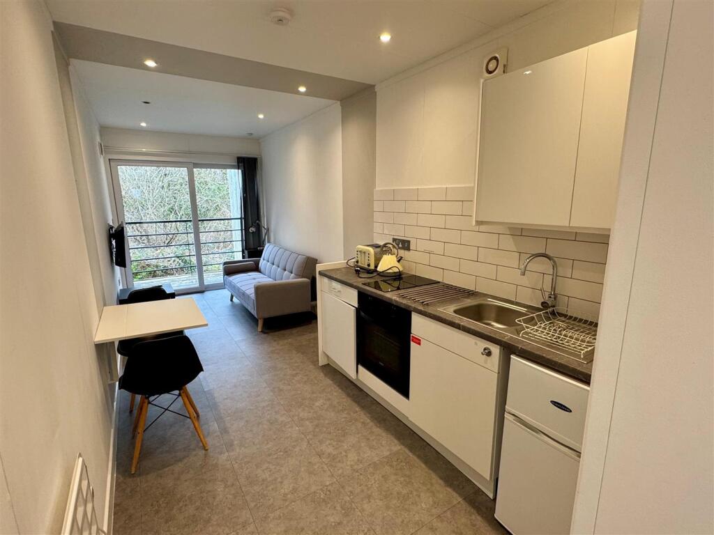 15 Drydock Kitchen