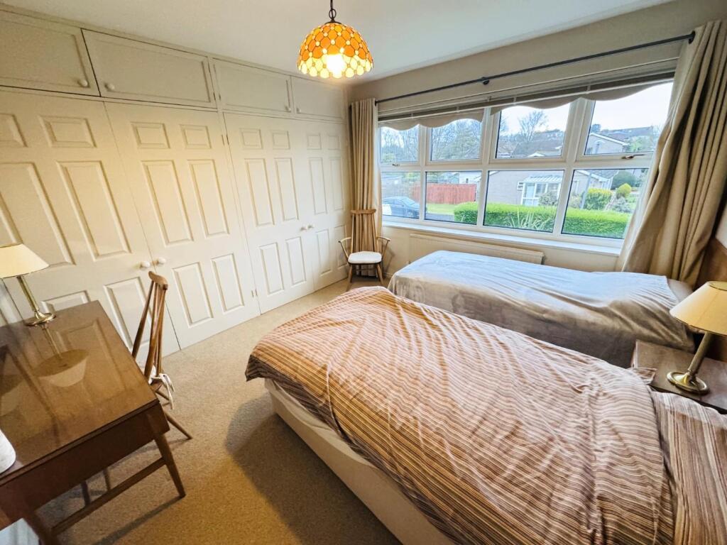 BEDROOM 2