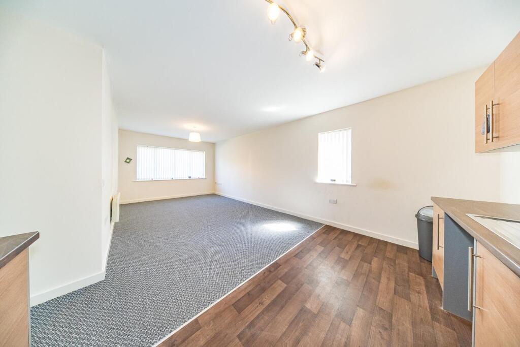 Bridgefield Court lounge 2.jpg