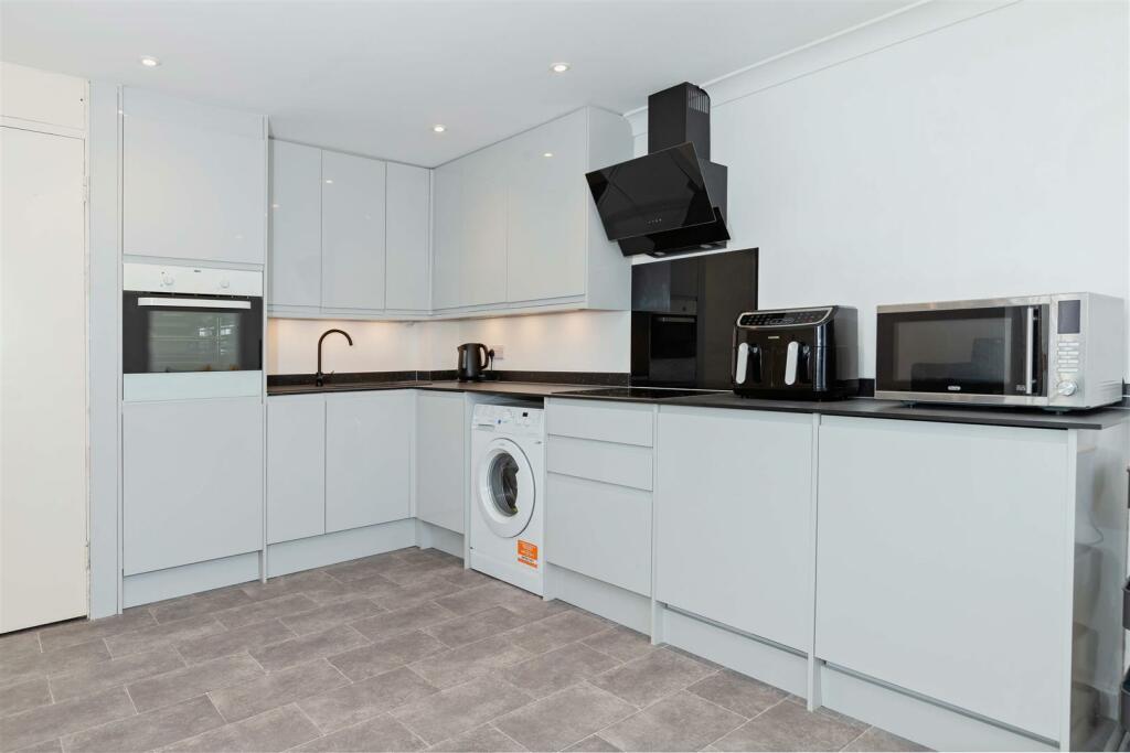 6 Carlton House_7.JPG