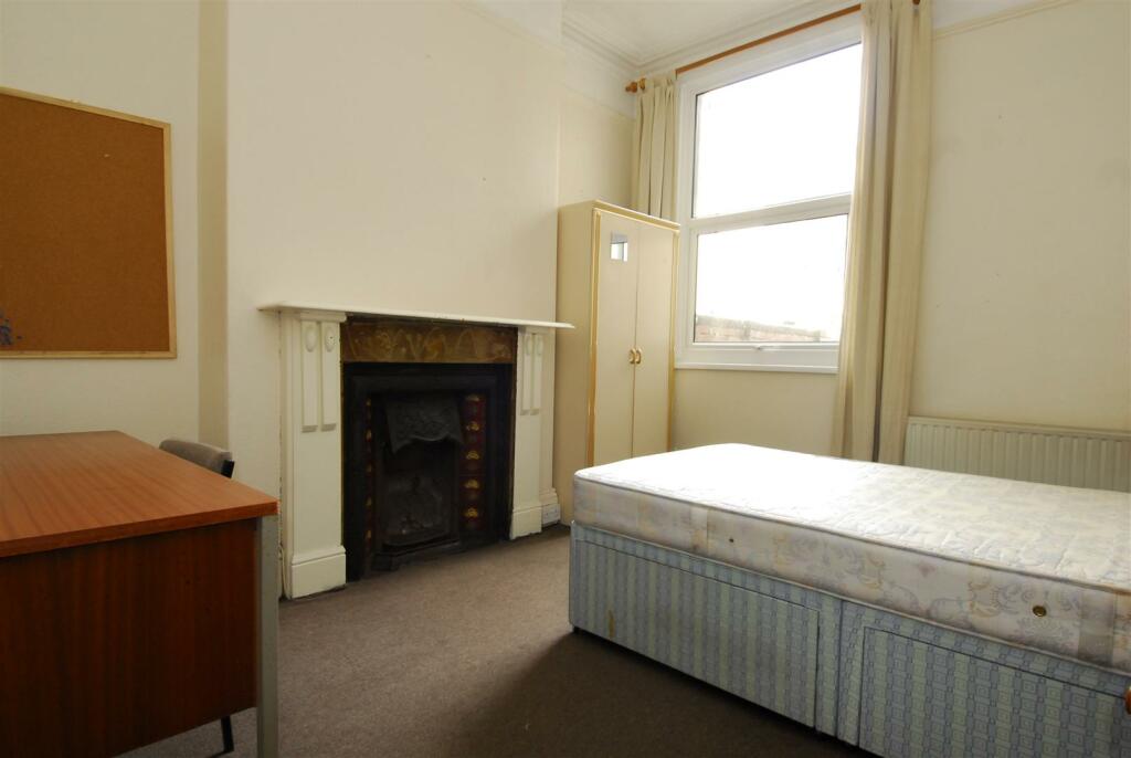 44DerryAve002.JPG