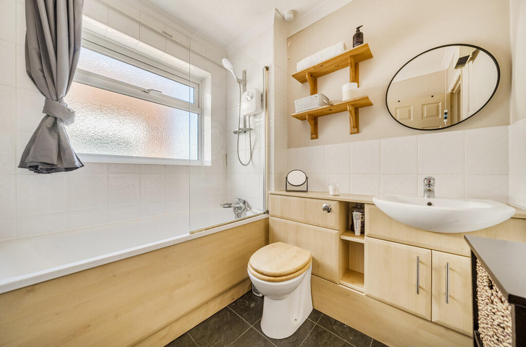 1325116-1-6870e93...