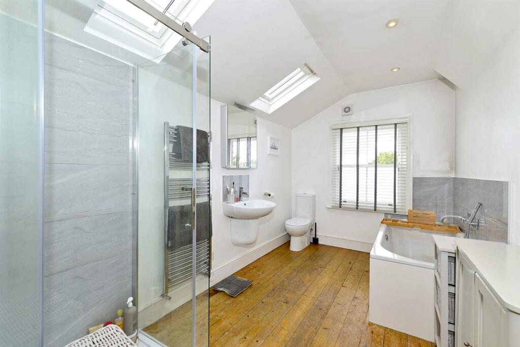 45 Springfield Road (12)-1920.jpg