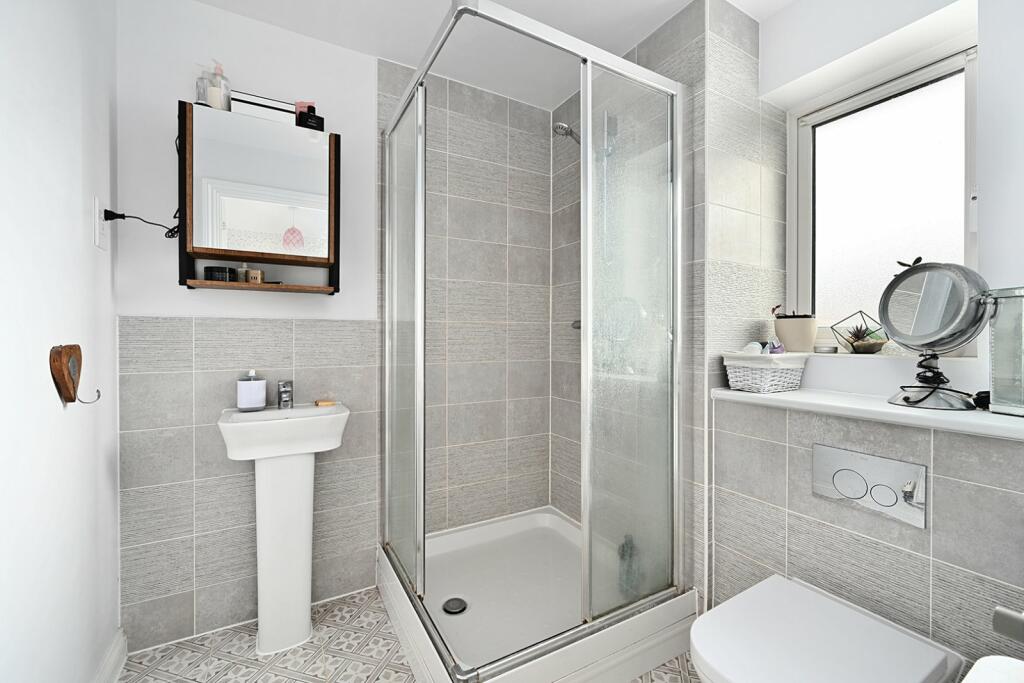 Ensuite Shower Room