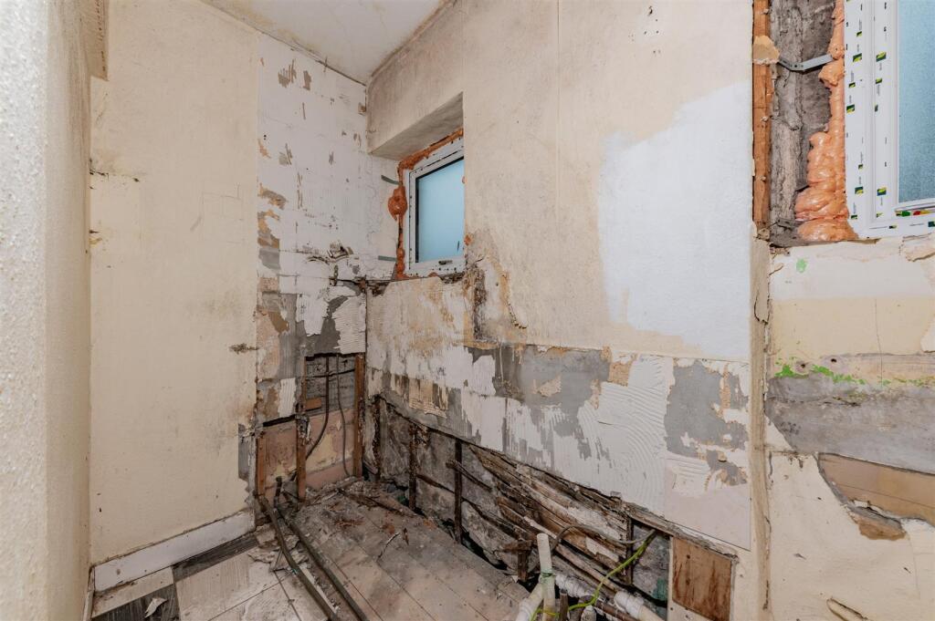 202B High Street Montrose-5.JPG