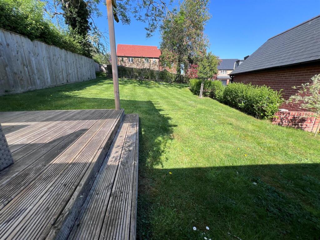Garden 3.jpg