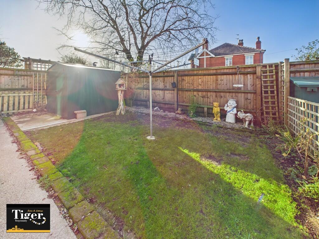 CAM02176G0-PR0757...