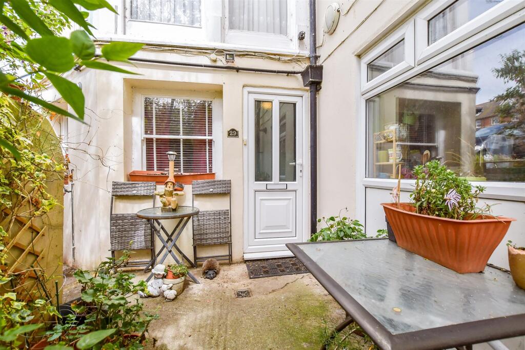 External Lifestyle Photograph