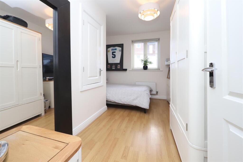 Bedroom 2.jpg