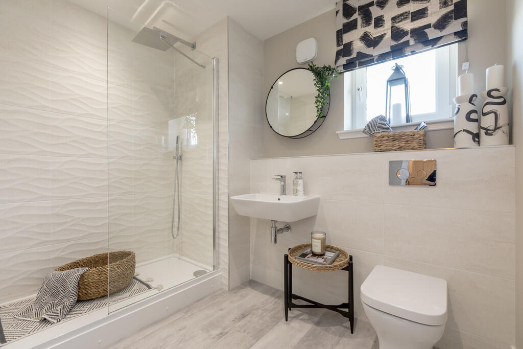 69758_Queenswater...