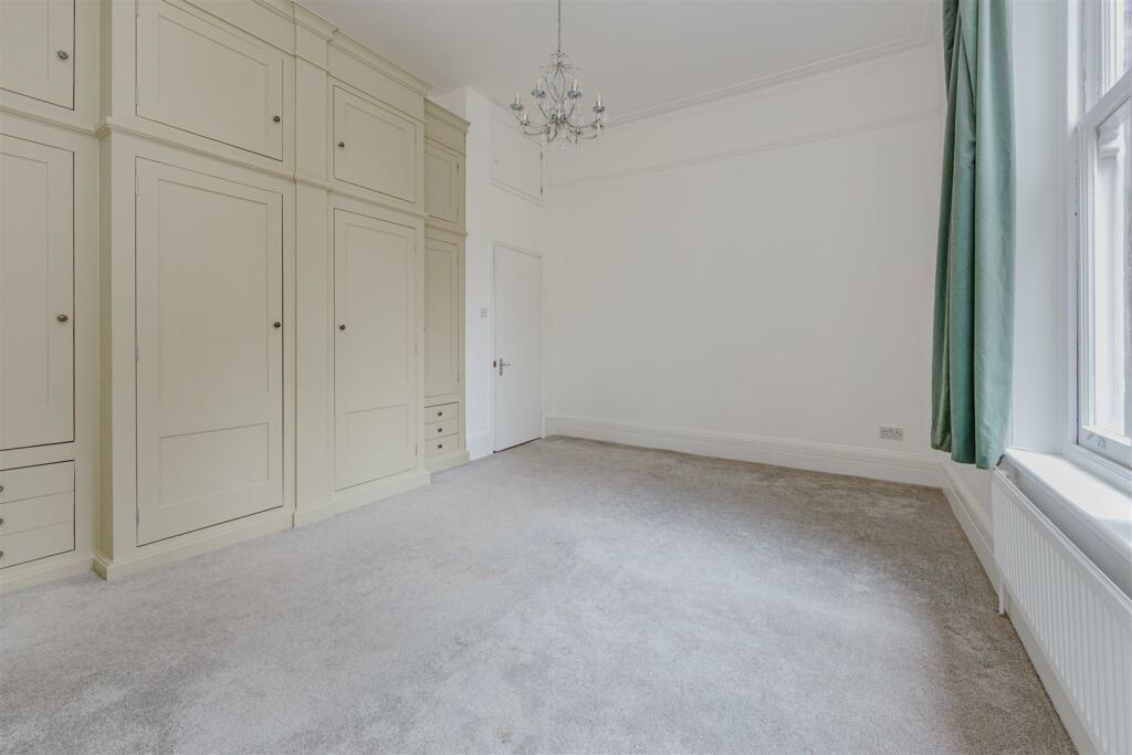 bedroom.jpg