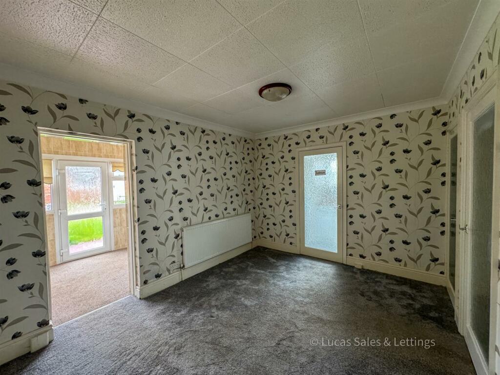 297 Bath Rd Kettering-18.jpg