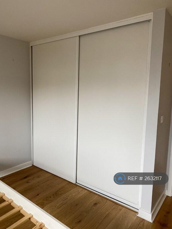 Built In Wardrobe In Bedroom