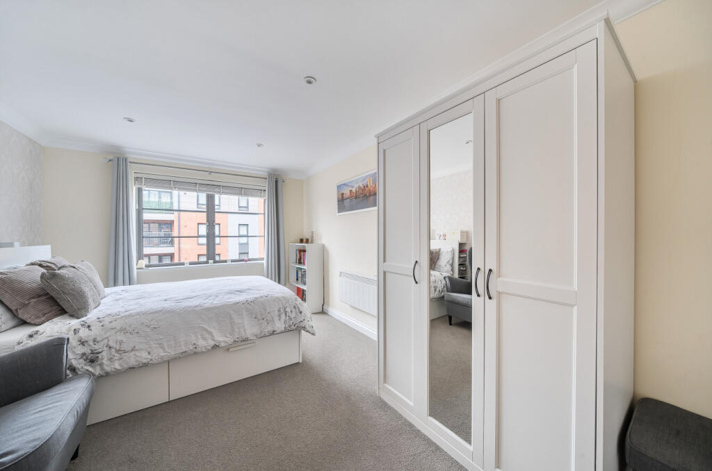 1361926-6-68dcf5a...