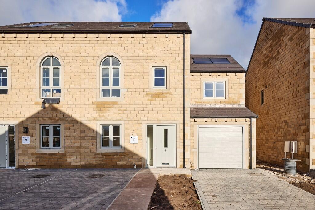 Plot 10