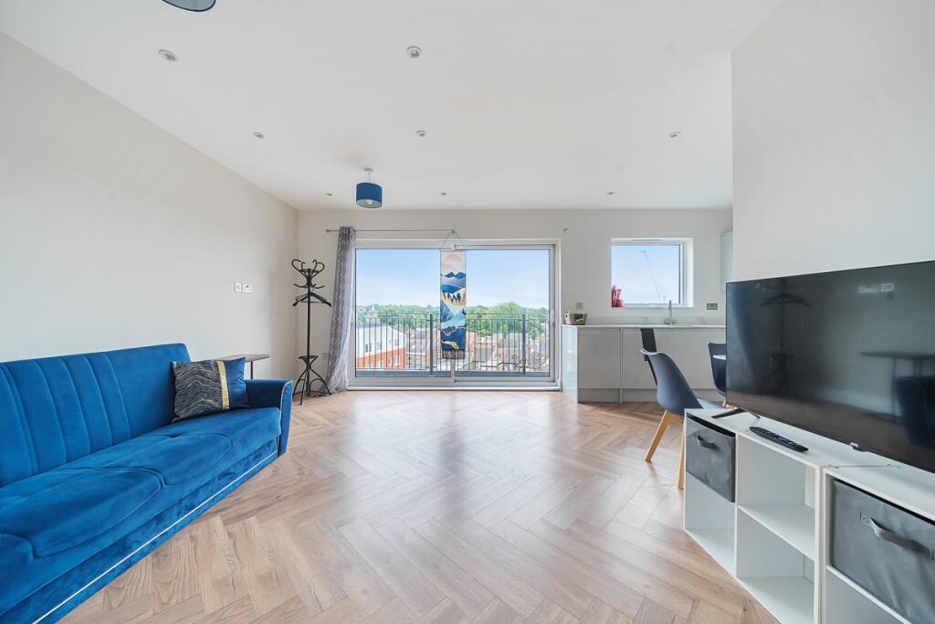 1332239-21-68907b...