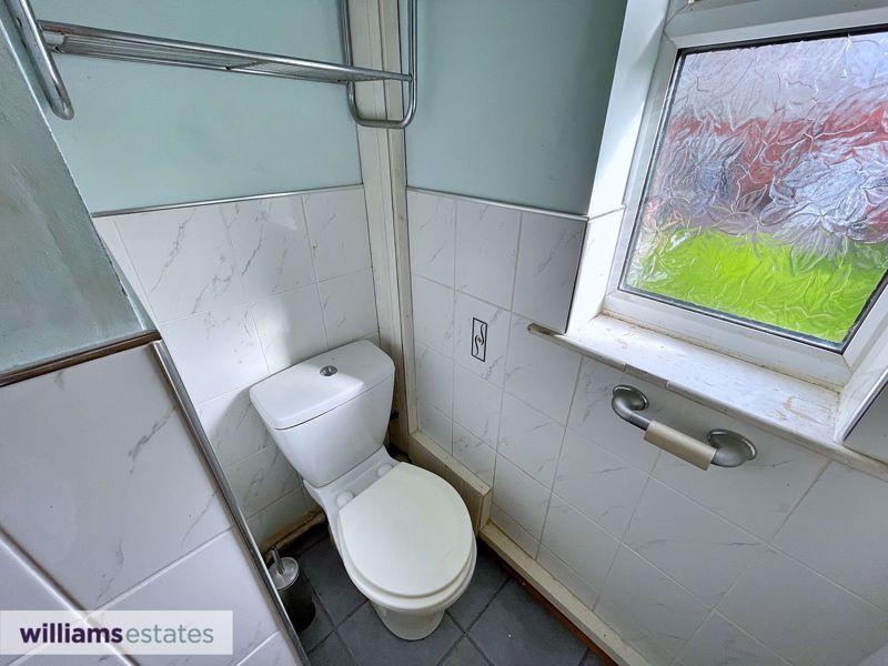 Separate WC