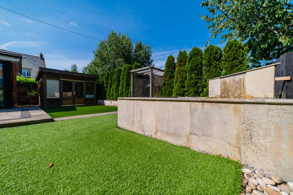 Award-winning Media team on EVERY Listing_28