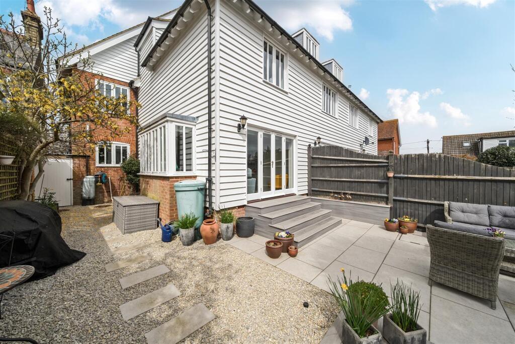 Saltway Court, West Cliff, Whitstable