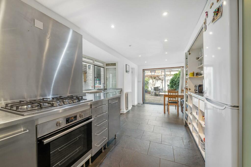Kitchen.jpg