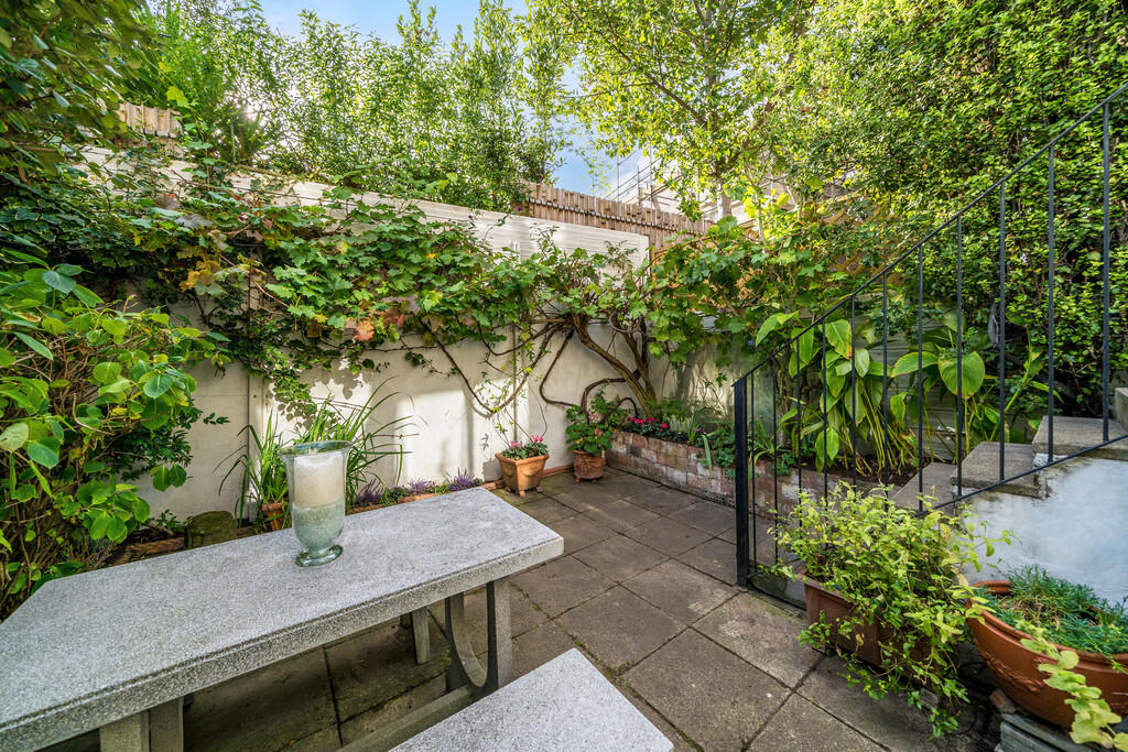 1 Ashburnham Road...