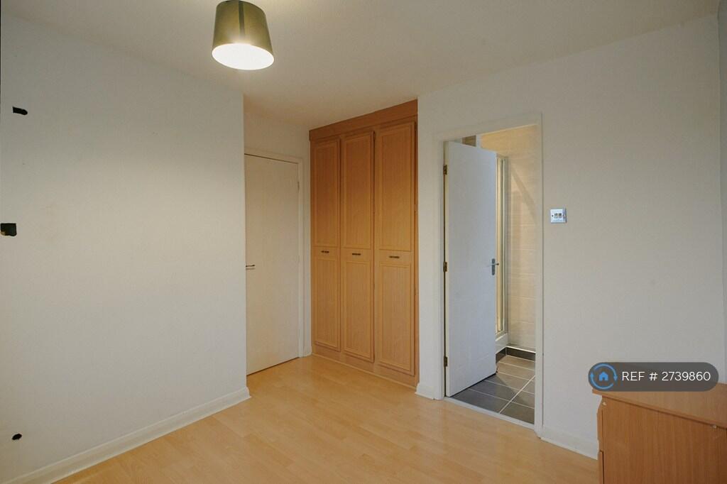 Main Bedroom 2