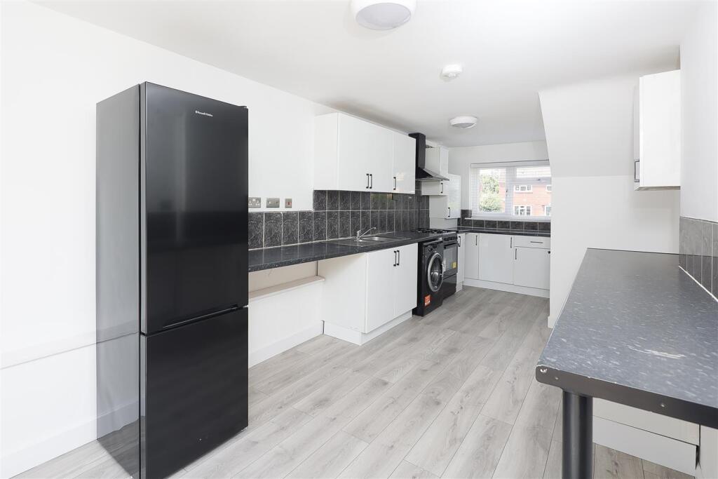 152 Buckley Road CV32-6.jpg