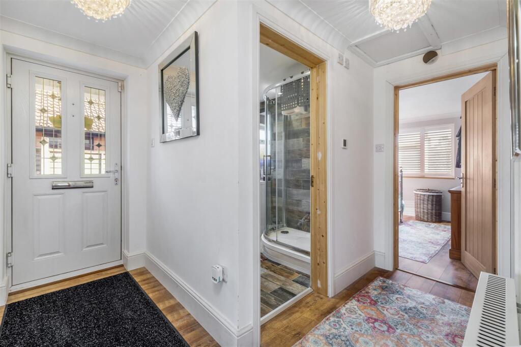 Wisteria (Friskney)-14.jpg