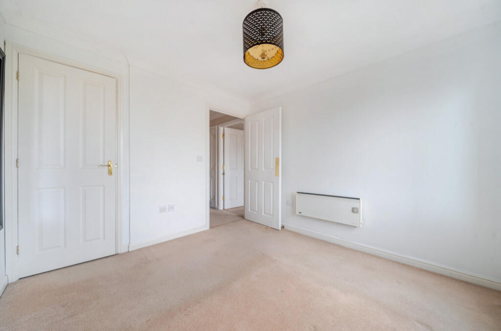 1348298-11-68b6d5...