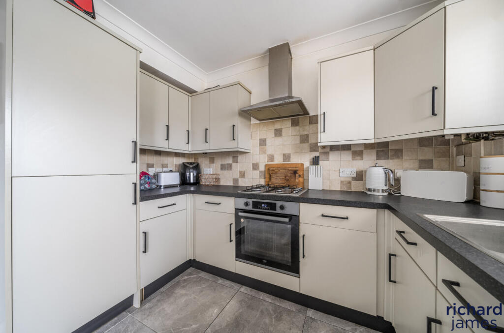 4209ba0c6a2f42fda57dd15955778ba5