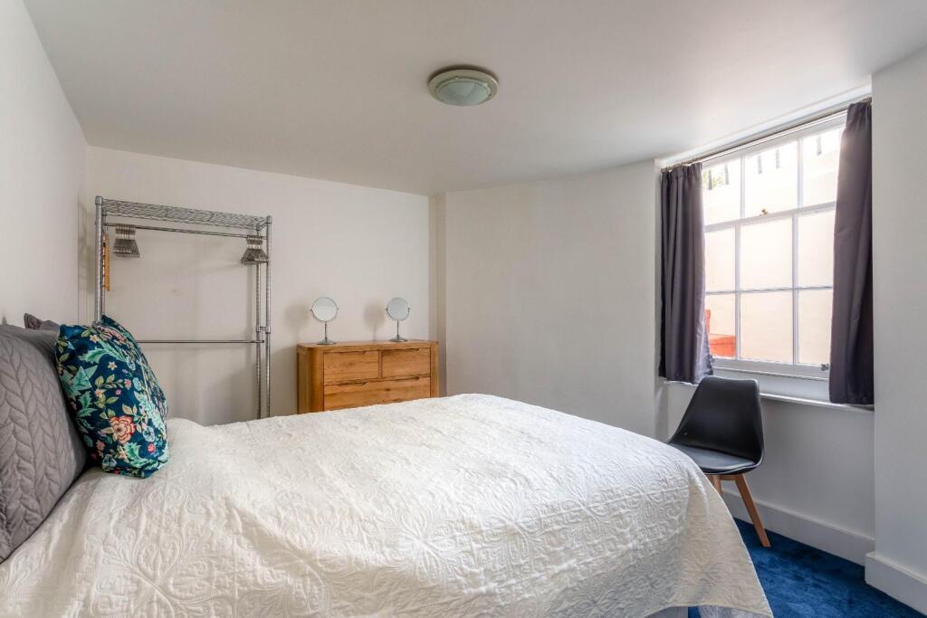 Lansdowne Place-1.jpg