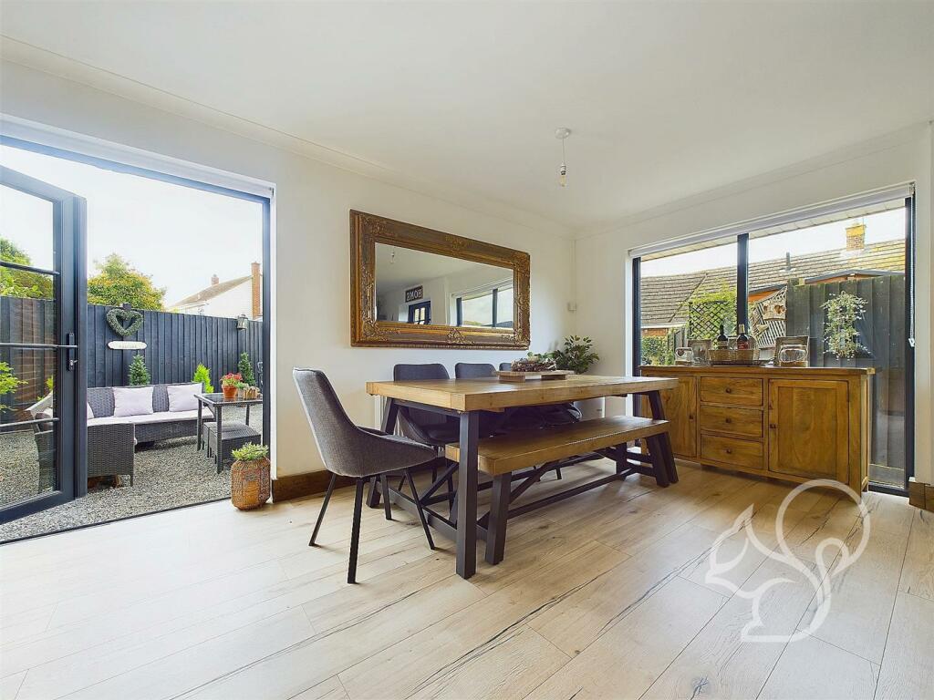 dining to garden