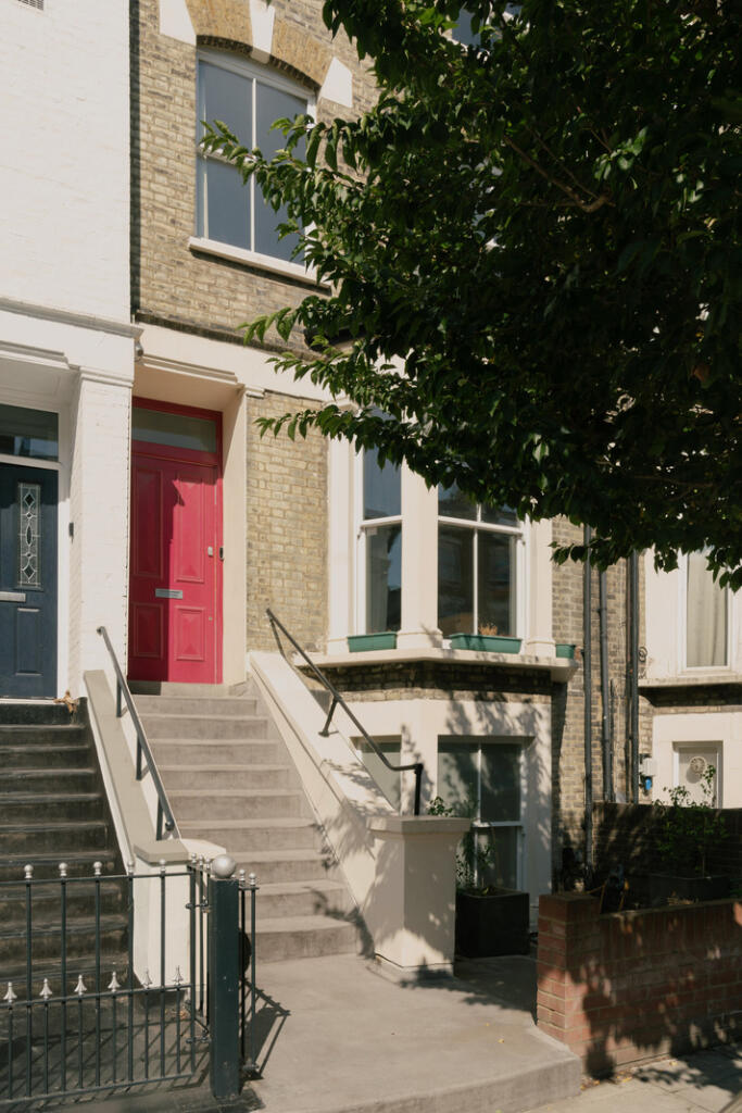 303861 - a0O6700000hJuZvEAK_N56.jpg