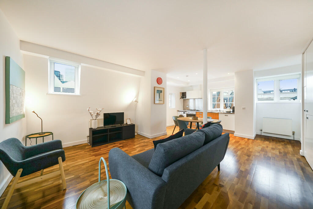 32 Hoffman Square...