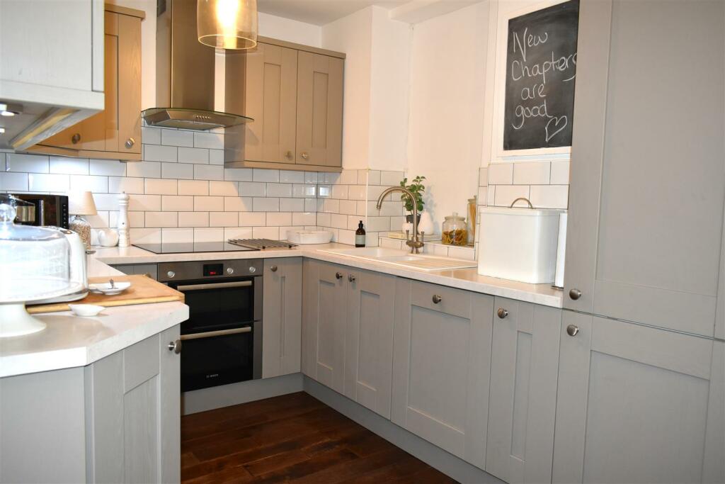 kitchen 3.JPG