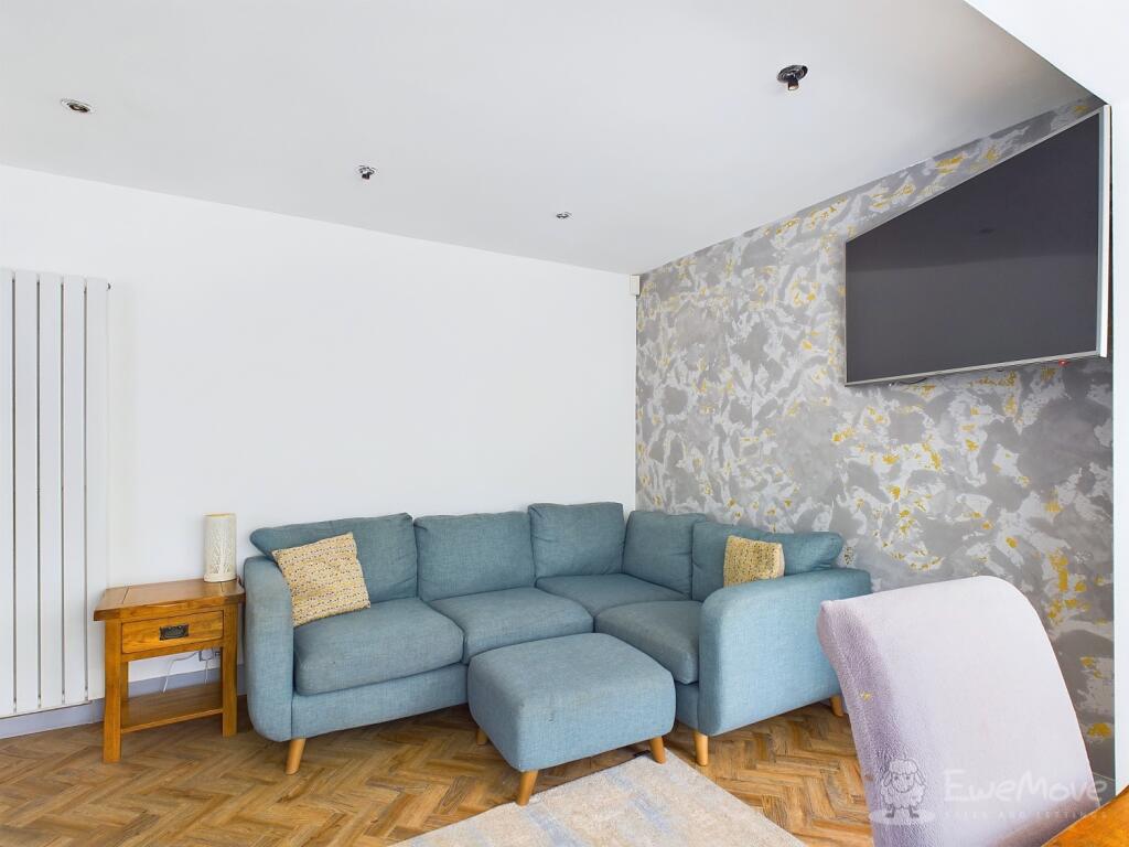 Kitchen Living Area