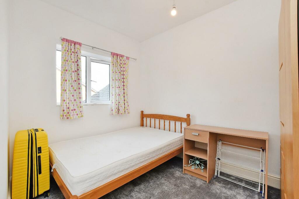 26 Upperthorpe - Bedroom 3.JPG
